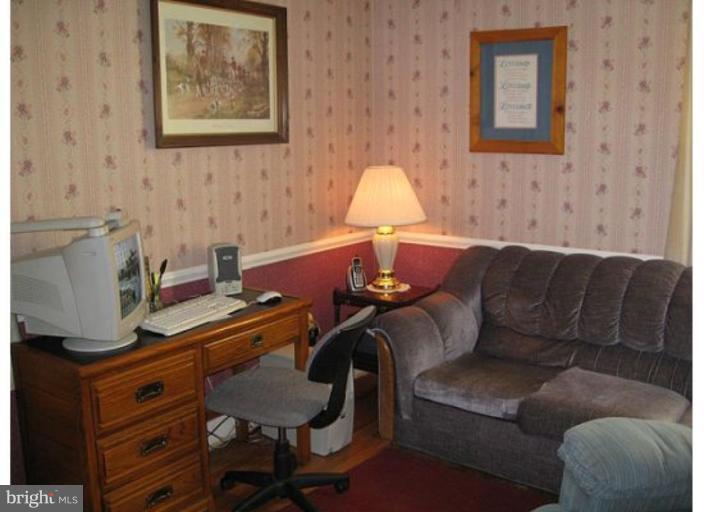 9117 Smith Avenue Nottingham, MD 21236 - Photo 8 of 17 a living room with furniture