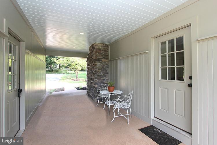 7800 Brink Road Gaithersburg, MD 20882 - Photo 24 of 25 Breezeway