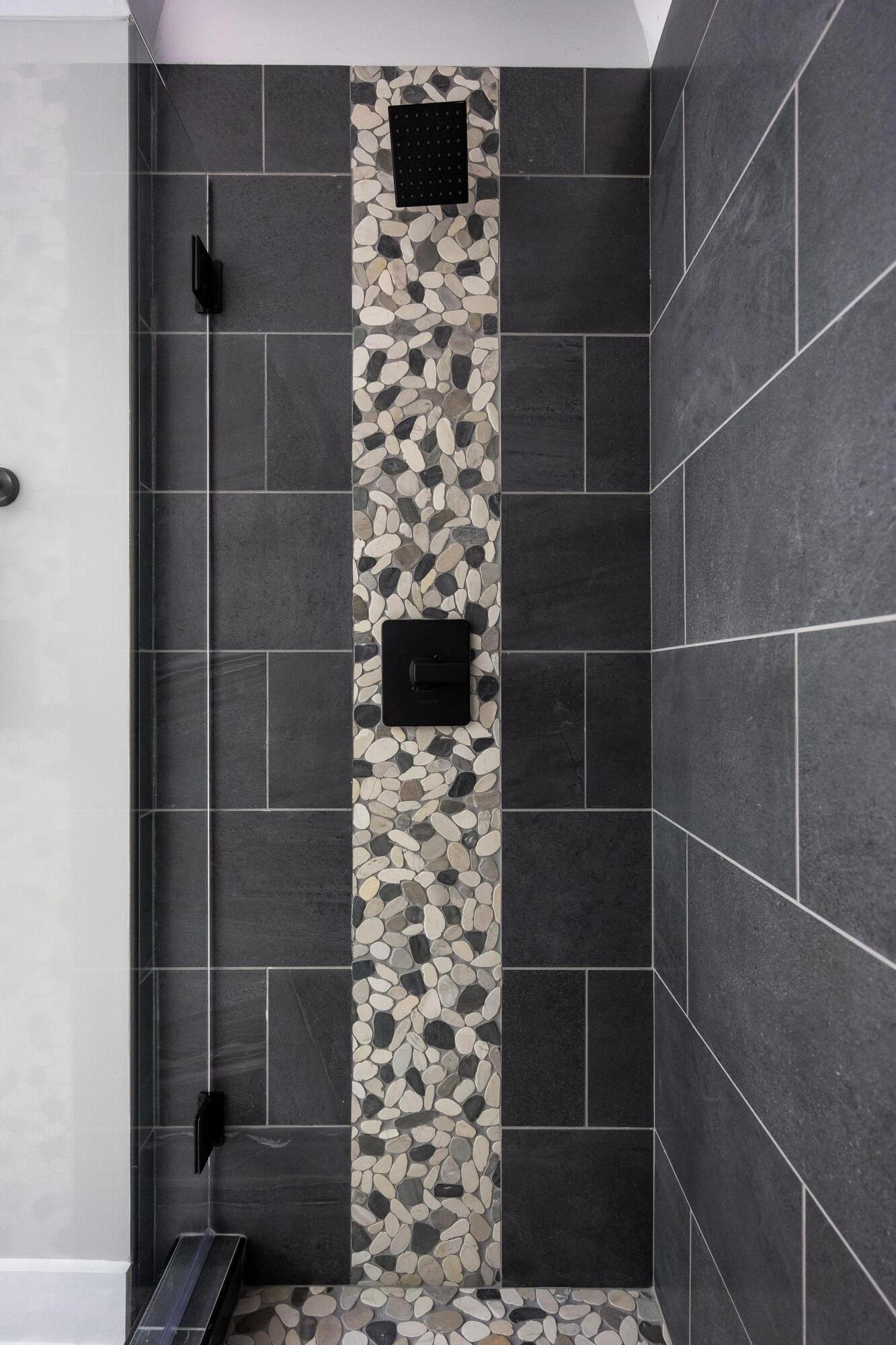 7740 Harper Road Hixson, TN 37343 - Photo 22 of 41 Primary Bathroom