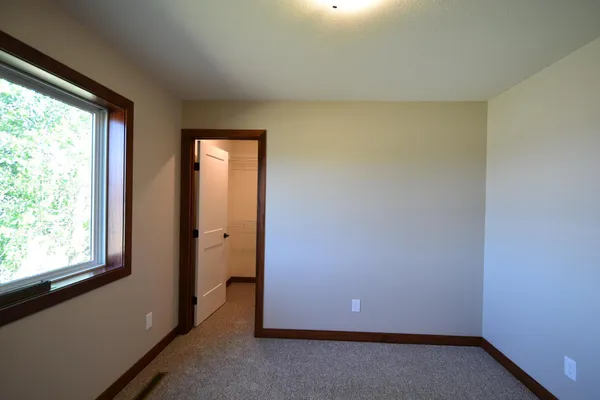 $364,900 | 2031 East 20th Street, Zumbrota, MN 55992