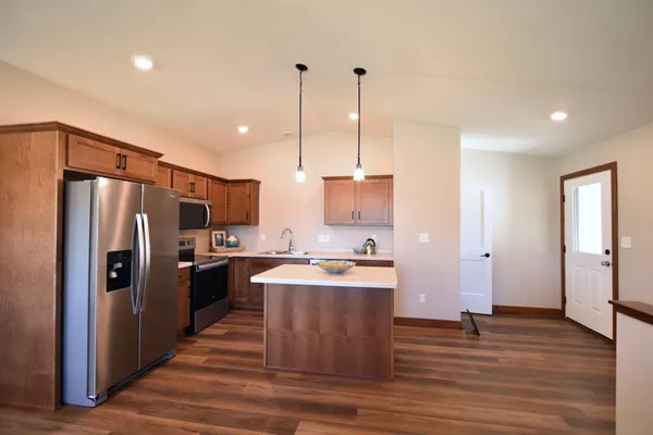 $364,900 | 2031 East 20th Street, Zumbrota, MN 55992