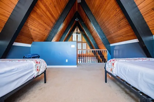 a view of an outdoor space and a yard