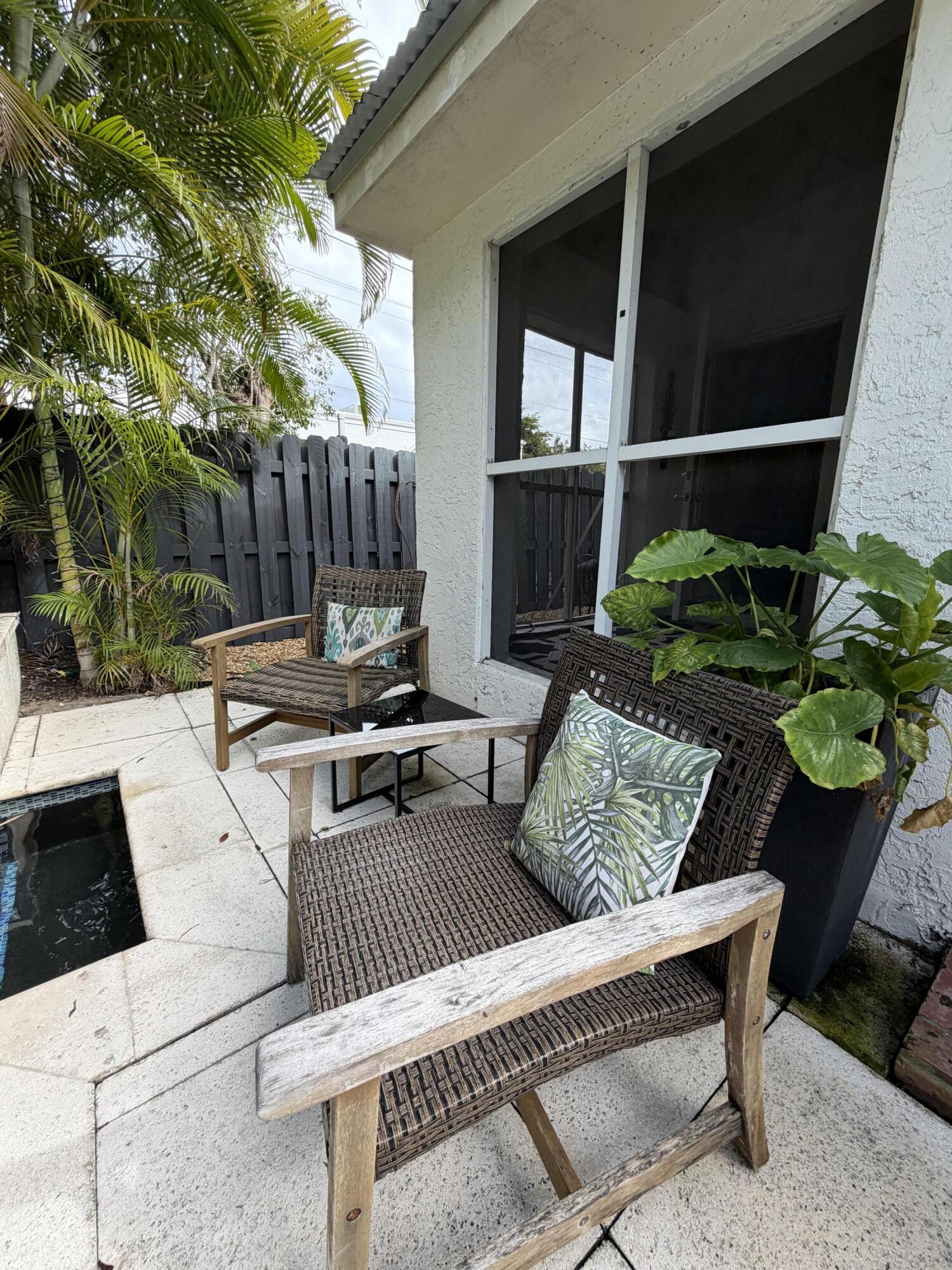 515 Ardmore Road West Palm Beach, FL 33401 - Photo 32 of 36 a view of outdoor space yard and patio