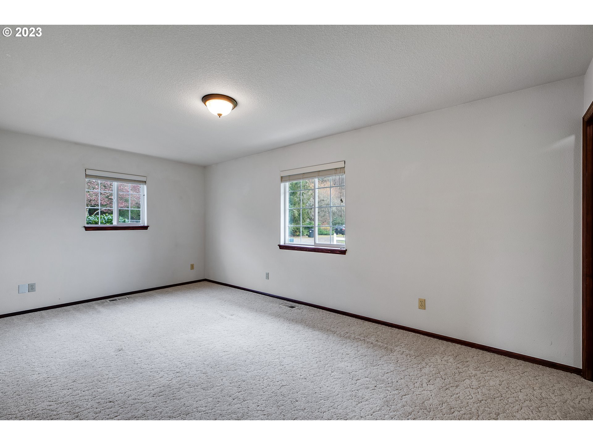 14625 Ehlen Road Northeast Aurora, OR 97002 - Photo 27 of 47 Bedroom