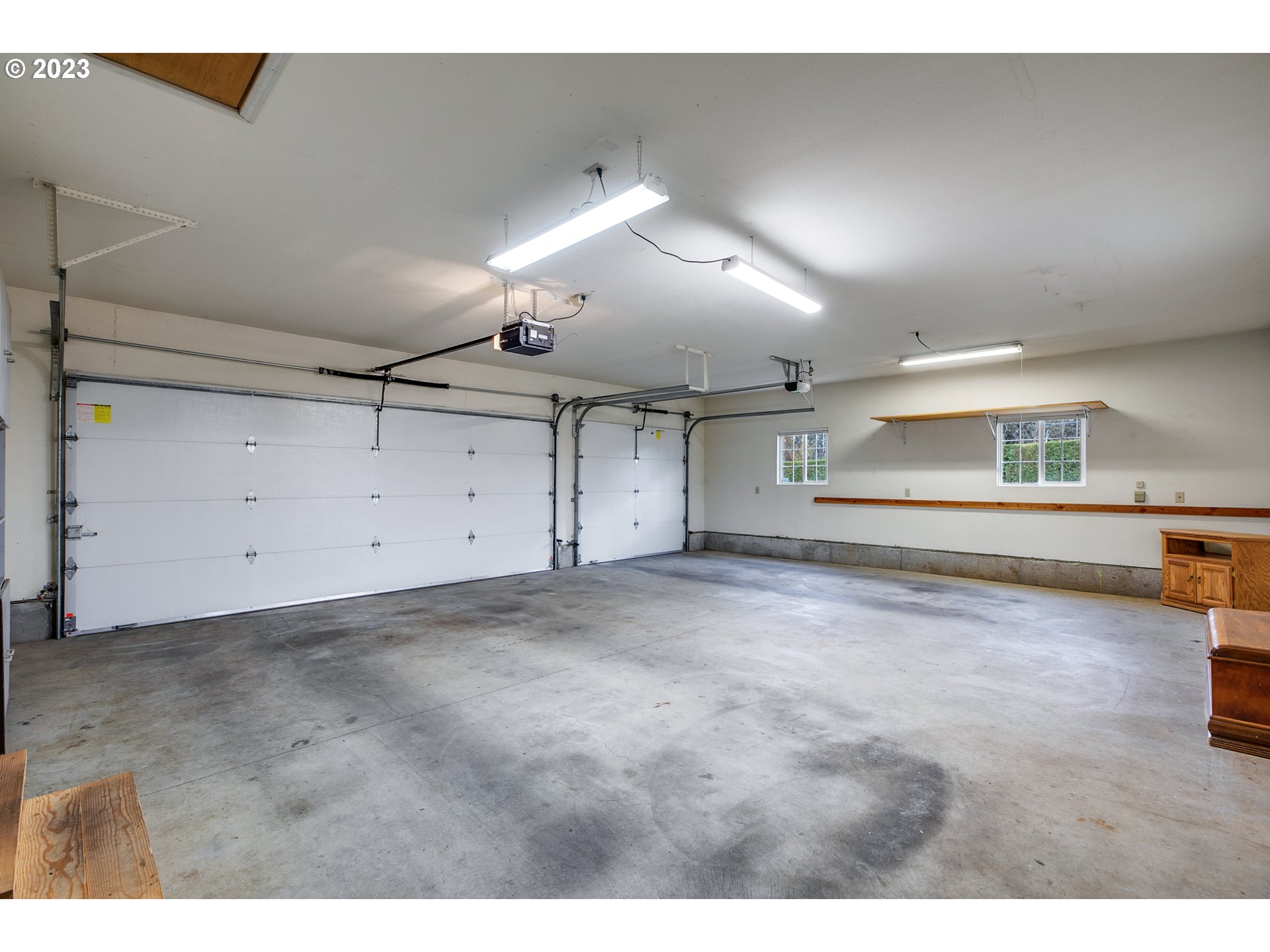 14625 Ehlen Road Northeast Aurora, OR 97002 - Photo 42 of 47 Garage