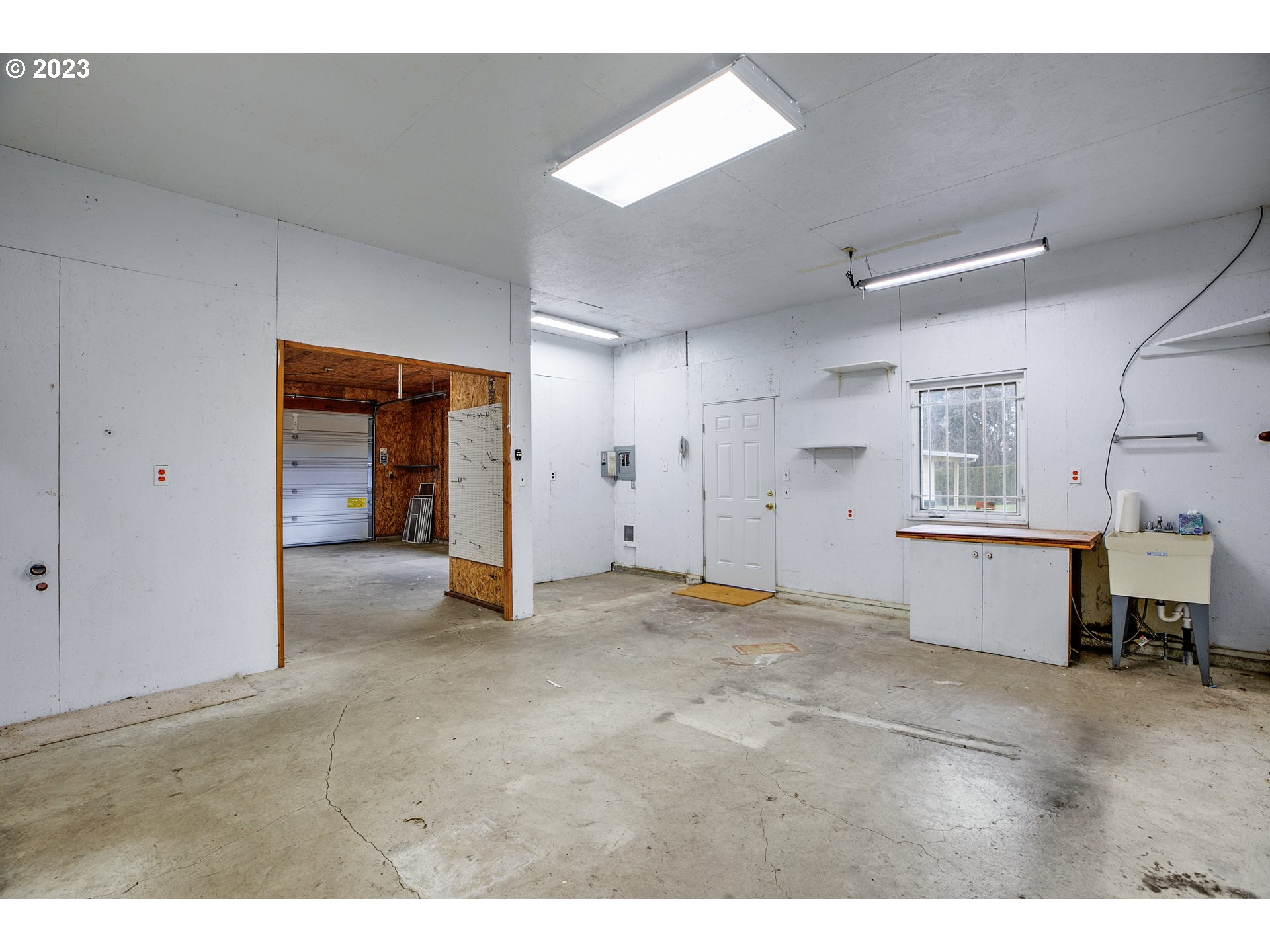 14625 Ehlen Road Northeast Aurora, OR 97002 - Photo 44 of 47 Shop