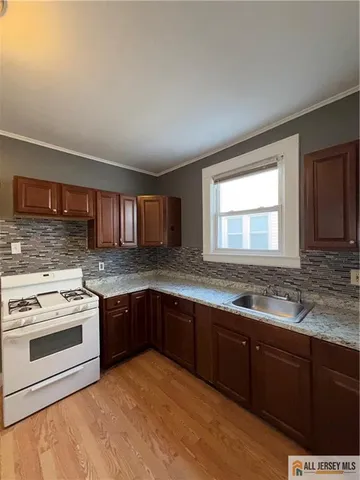 $2,500 | 185 Linden Avenue, Unit 1, Irvington, NJ 07111