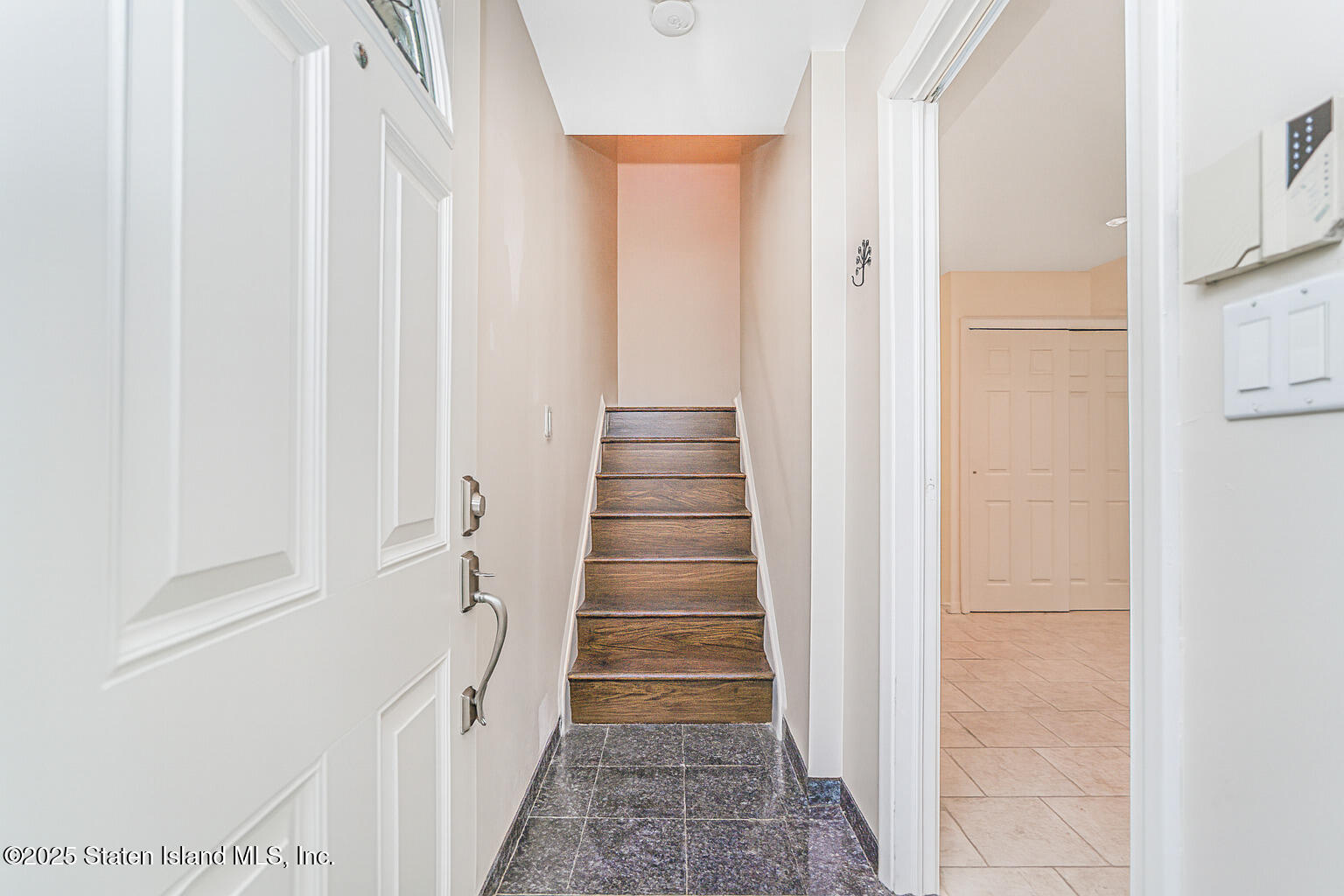 175 Winding Woods Loop, Unit 69 Staten Island, NY 10307 - Photo 2 of 29