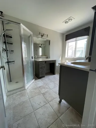 $3,800 | 69 Harbour Close, Unit 69, New Haven, CT 06519