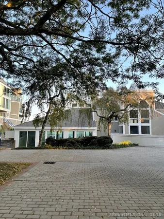 $3,800 | 69 Harbour Close, Unit 69, New Haven, CT 06519