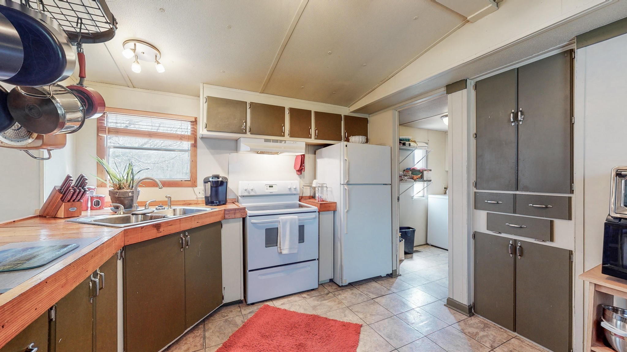 1366 Dividing Ridge Road Goodlettsville, TN 37072 - Photo 7 of 47 Gallery Image 7