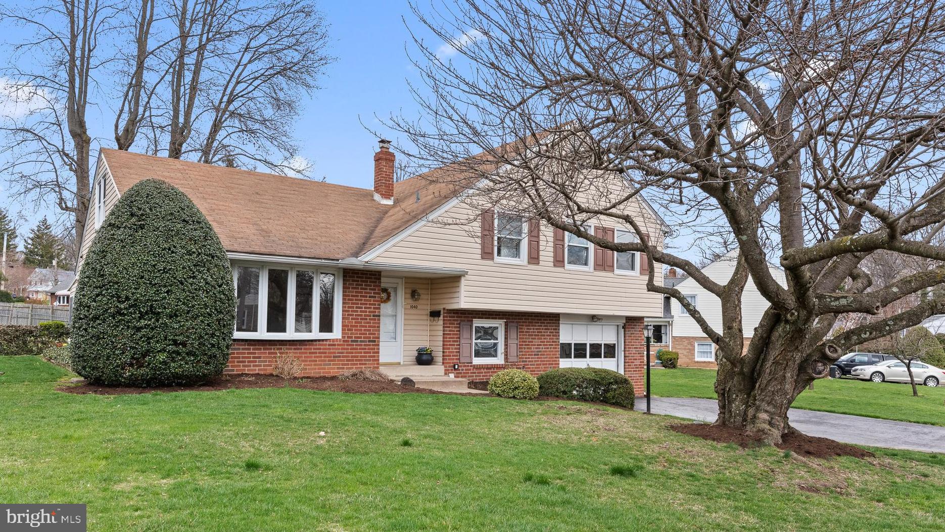 1040 Edwards Drive Springfield, PA 19064 - Photo 1 of 30