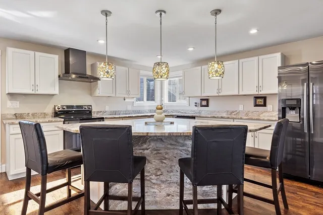 $529,900 | 459 High Street, Clinton, MA 01510