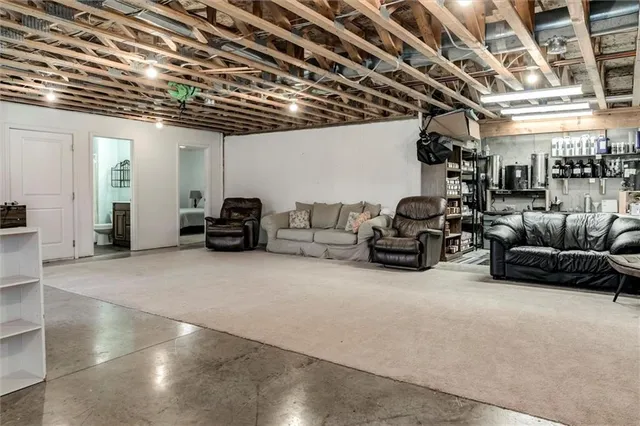 $475,000 | 703 Mulberry Street, Pleasant Hill, MO 64080