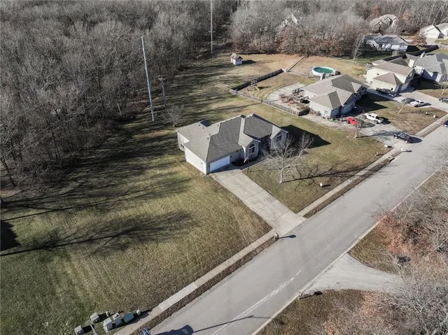 $475,000 | 703 Mulberry Street, Pleasant Hill, MO 64080