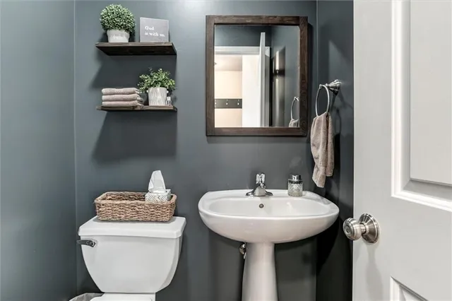 $475,000 | 703 Mulberry Street, Pleasant Hill, MO 64080