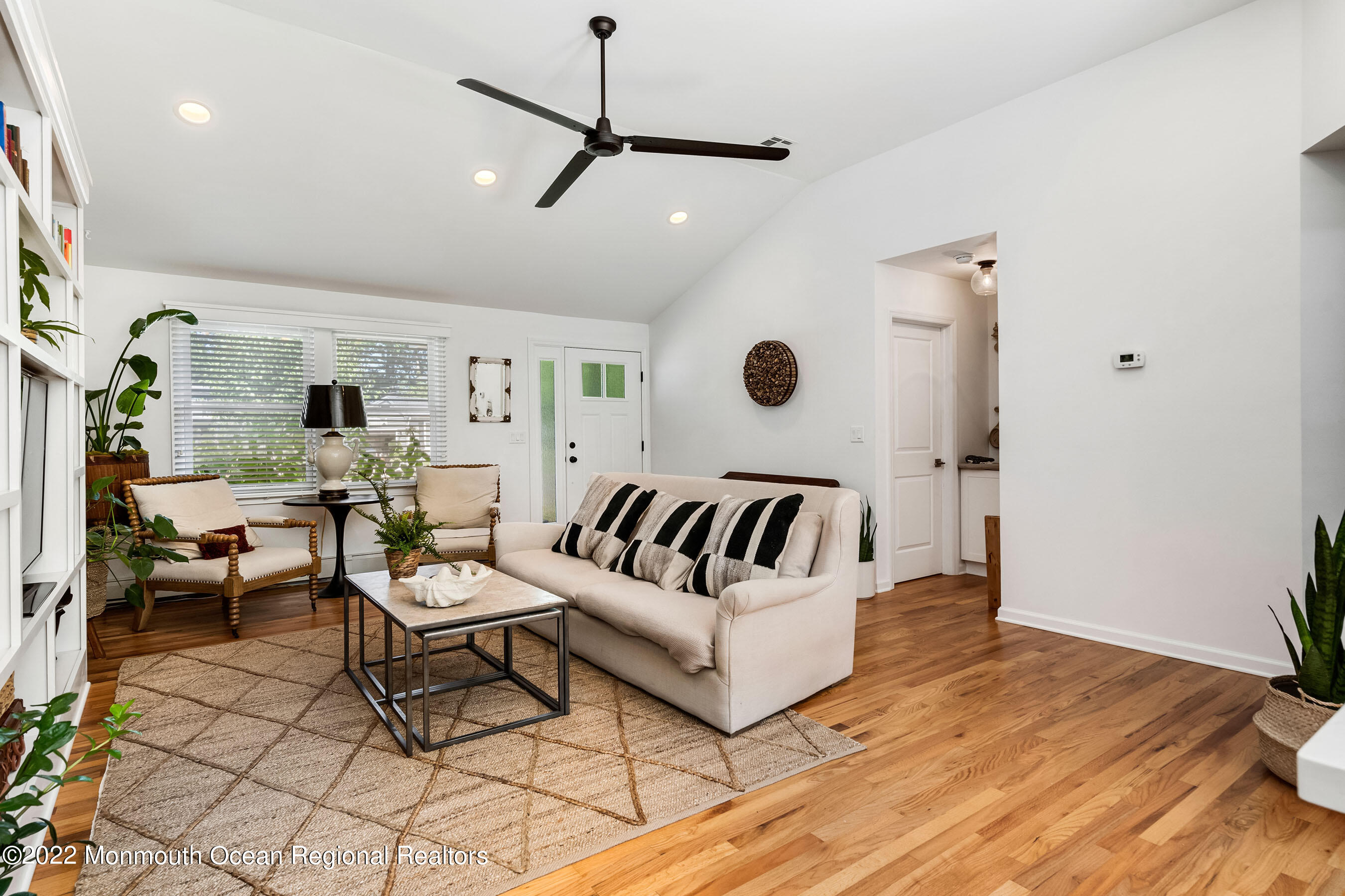 2336 Dellwood Road Point Pleasant, NJ 08742 - Photo 7 of 40 07-Int5 Living2