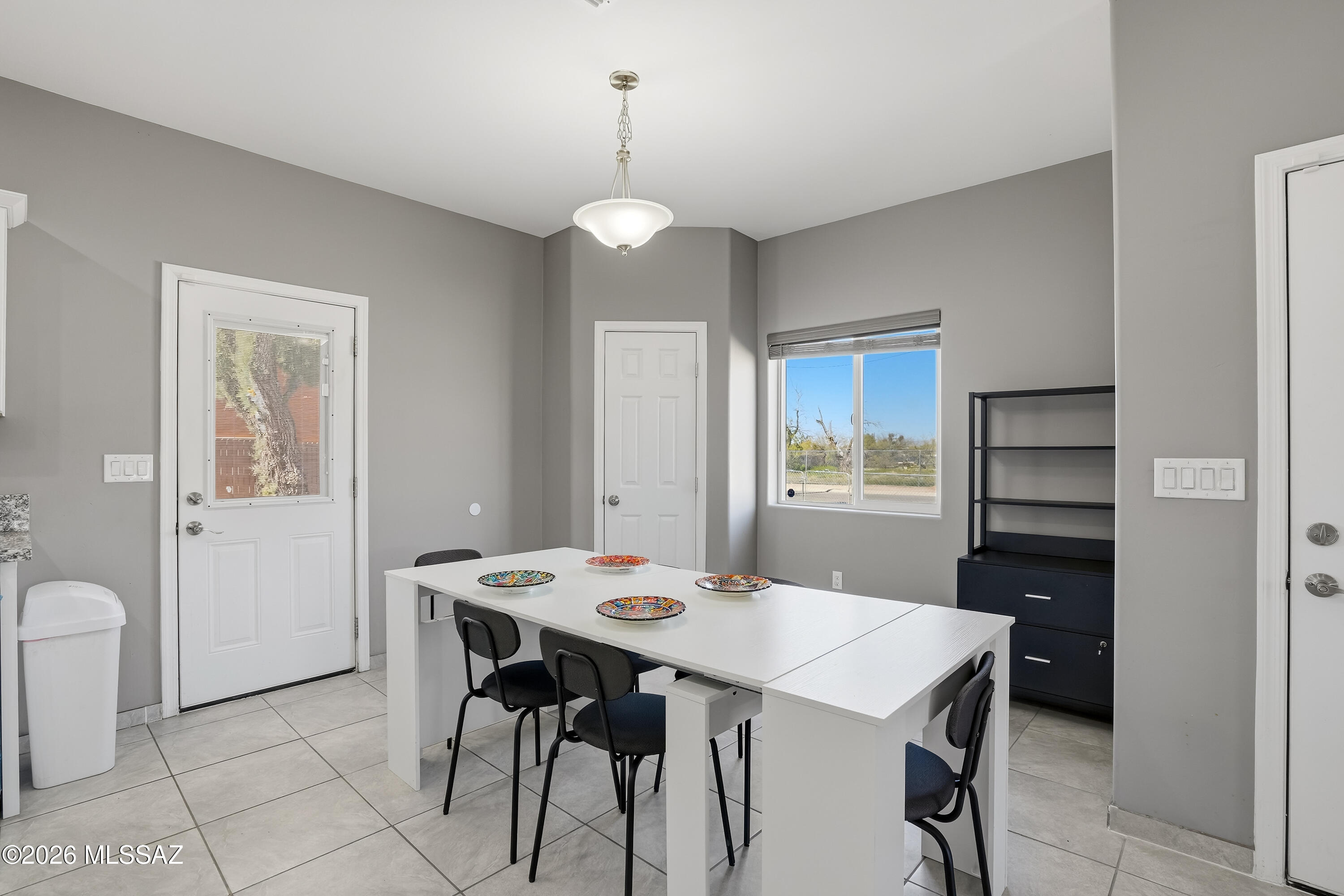 551 West Thurber Road Tucson, AZ 85705 - Photo 5 of 25 Gallery Image 5