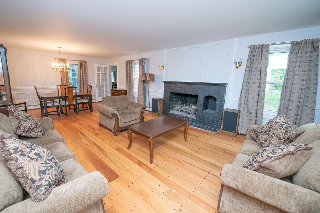 536 Middle Road East Greenwich, RI 02818 - Photo 13 of 49 Gallery Image 13