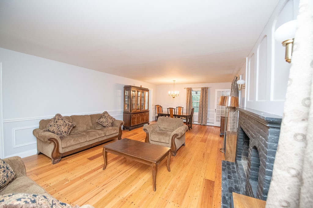 536 Middle Road East Greenwich, RI 02818 - Photo 14 of 49 Gallery Image 14