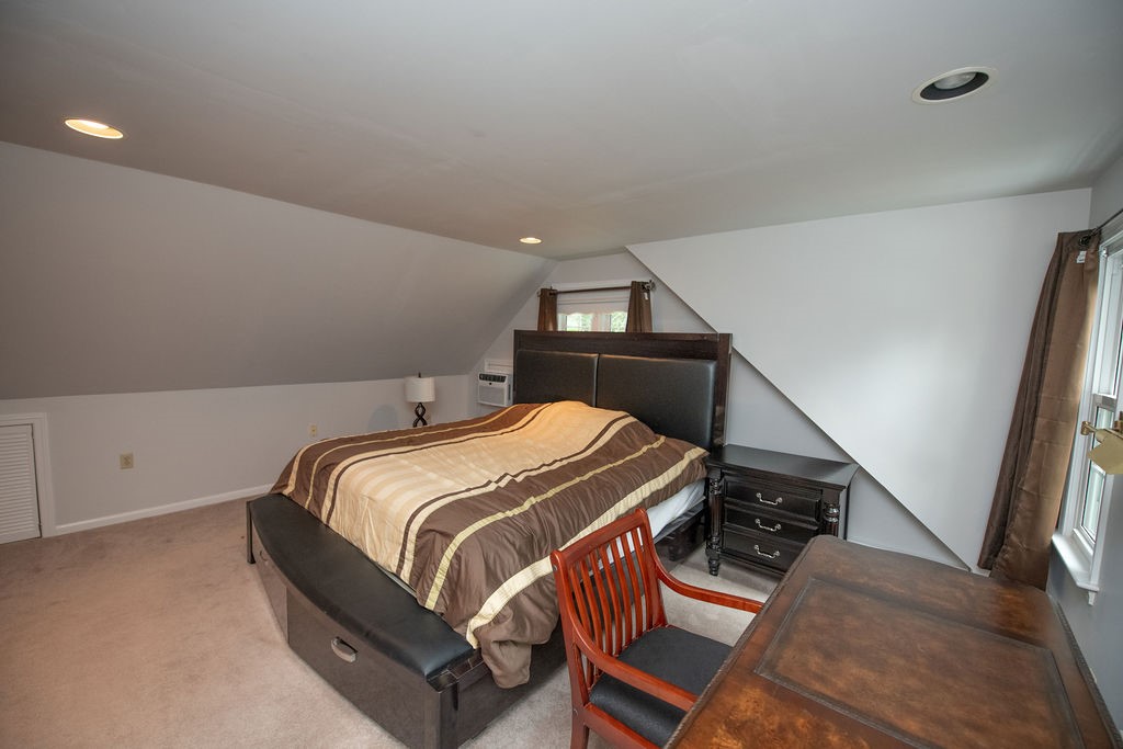 536 Middle Road East Greenwich, RI 02818 - Photo 22 of 49 Gallery Image 22