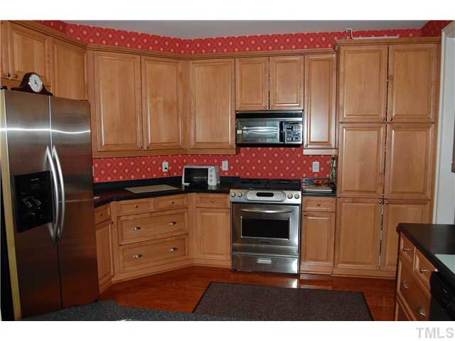 2901 Market Bridge Lane, Unit 202 Raleigh, NC 27608 - Photo 5 of 15 Gallery Image 5