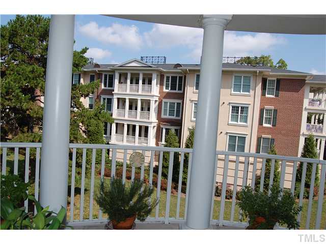 2901 Market Bridge Lane, Unit 202 Raleigh, NC 27608 - Photo 8 of 15 Gallery Image 8