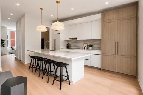$2,100,000 | 2329 North Cambridge Avenue, Unit C, Chicago, IL 60614