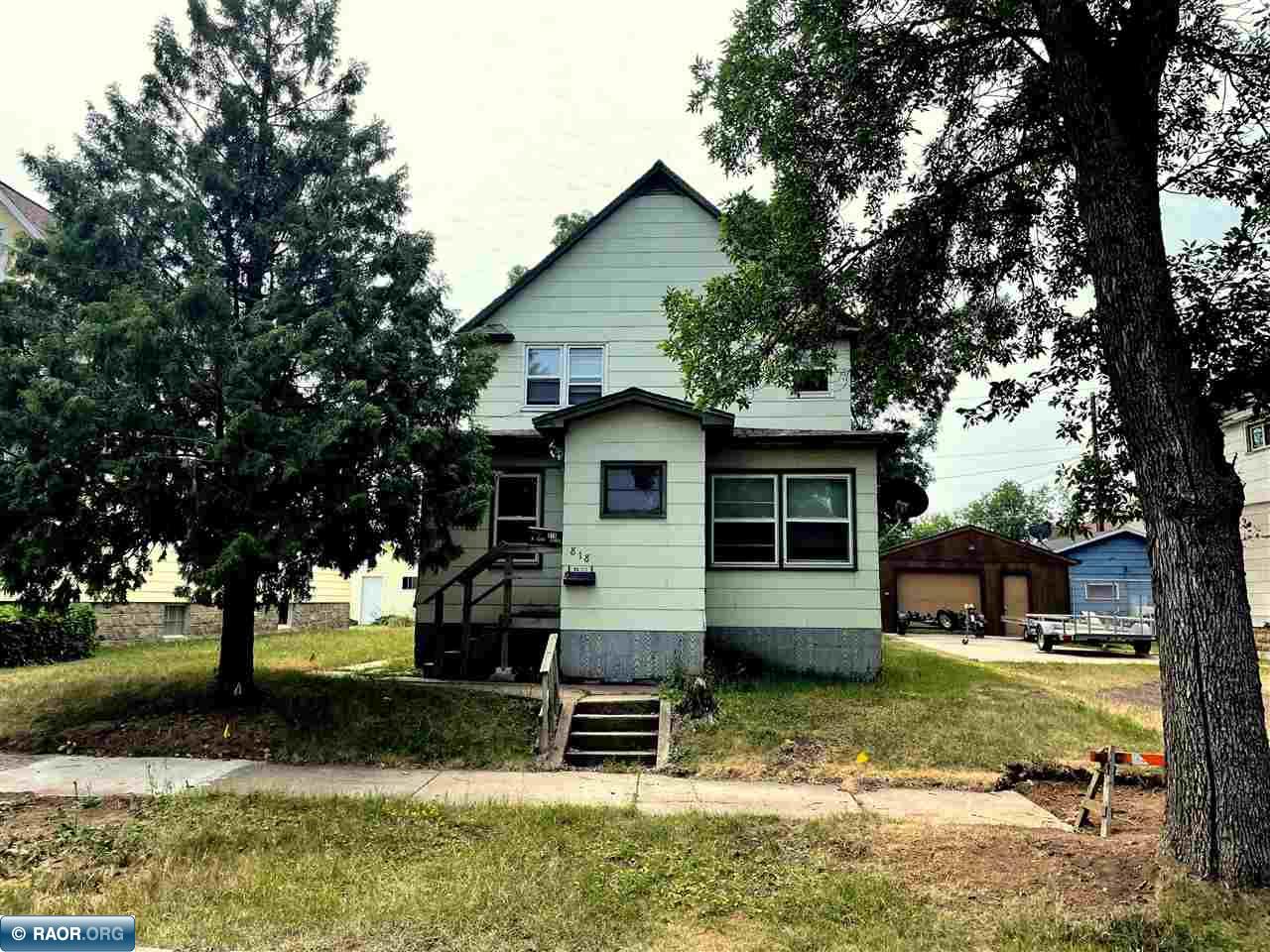 818 13th Street North Virginia, MN 55792 - Photo 1 of 17