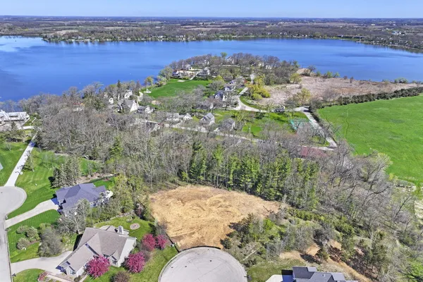 $167,900 | 2914 Oakcrest Drive, Dover, WI 53139
