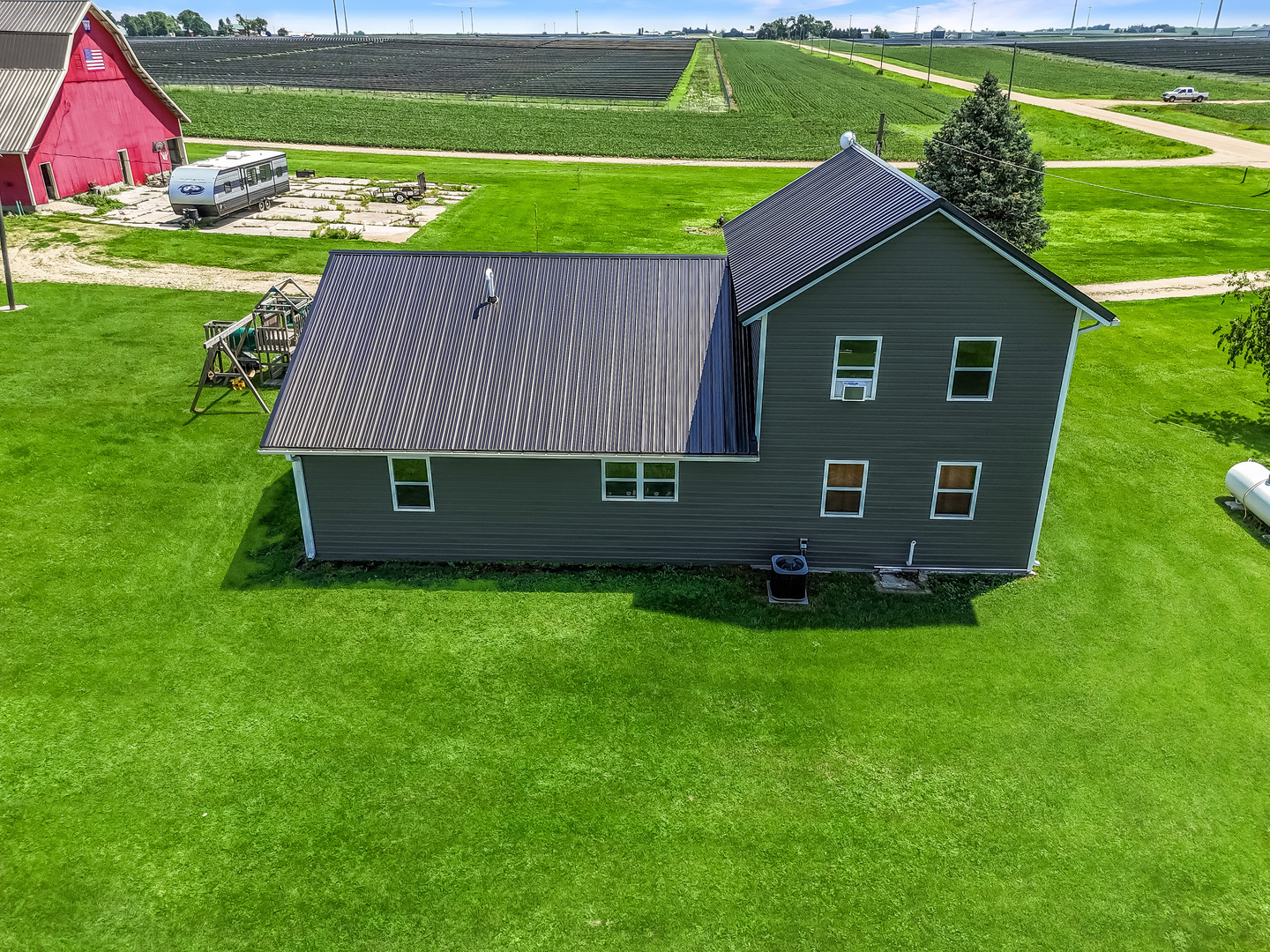 15564 West Fisher Road Lena, IL 61048 - Photo 8 of 37 Gallery Image 8