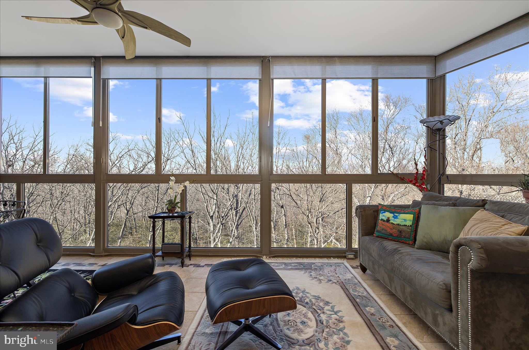 940 Astern Way, Unit 607 Annapolis, MD 21401 - Photo 12 of 45 a living room with furniture and a large window