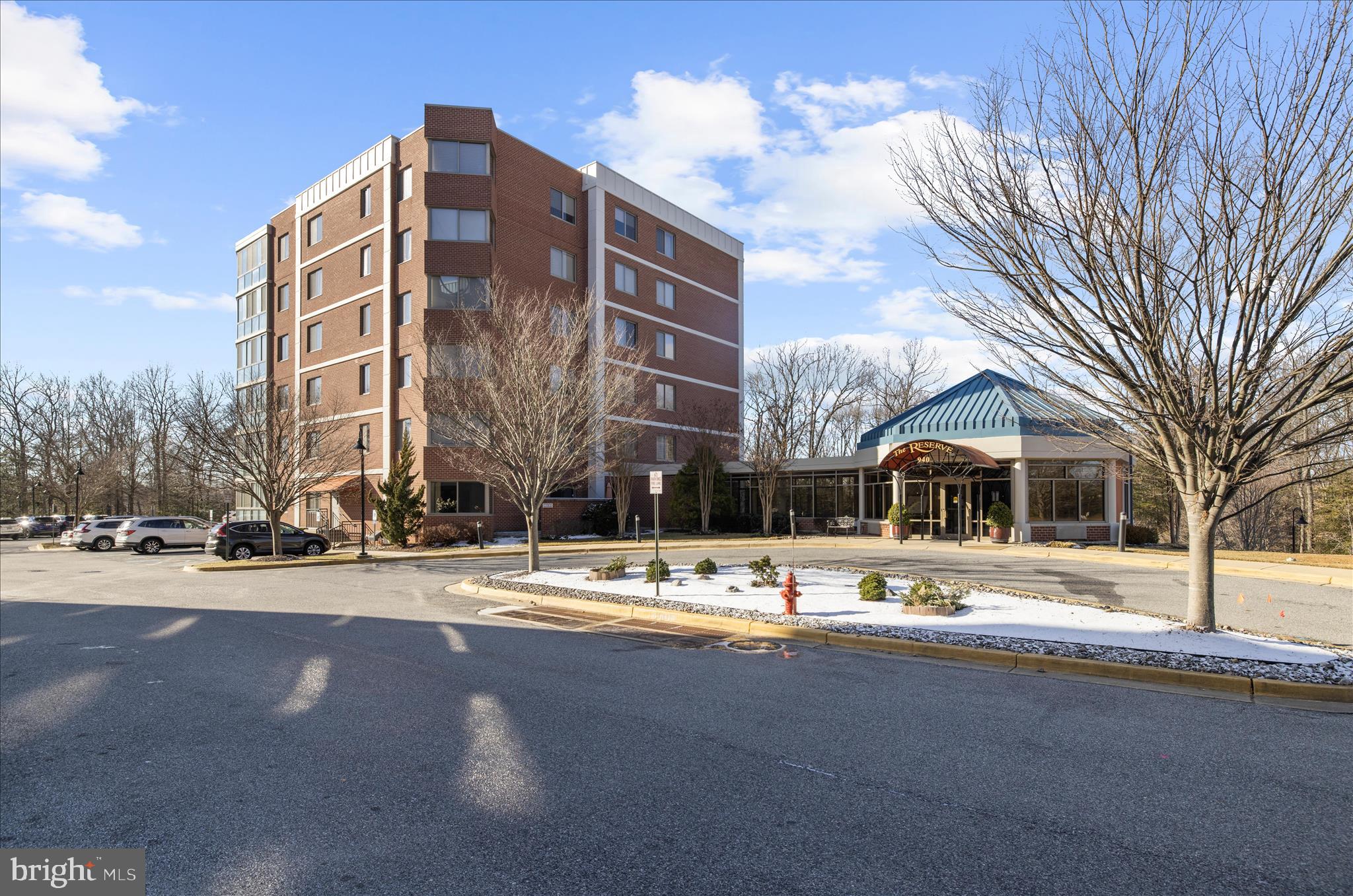 940 Astern Way, Unit 607 Annapolis, MD 21401 - Photo 29 of 45 a view of a building with a street