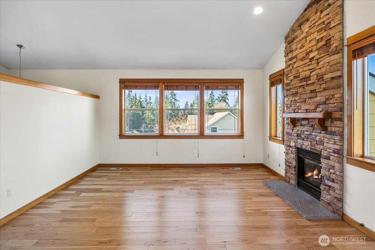 9723 Phillips Road Southeast Port Orchard, WA 98367 - Photo 4 of 30