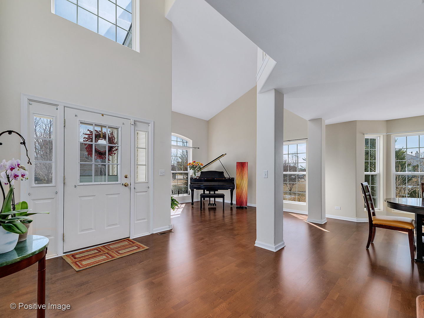 1608 Prairieview Boulevard Bolingbrook, IL 60490 - Photo 2 of 30