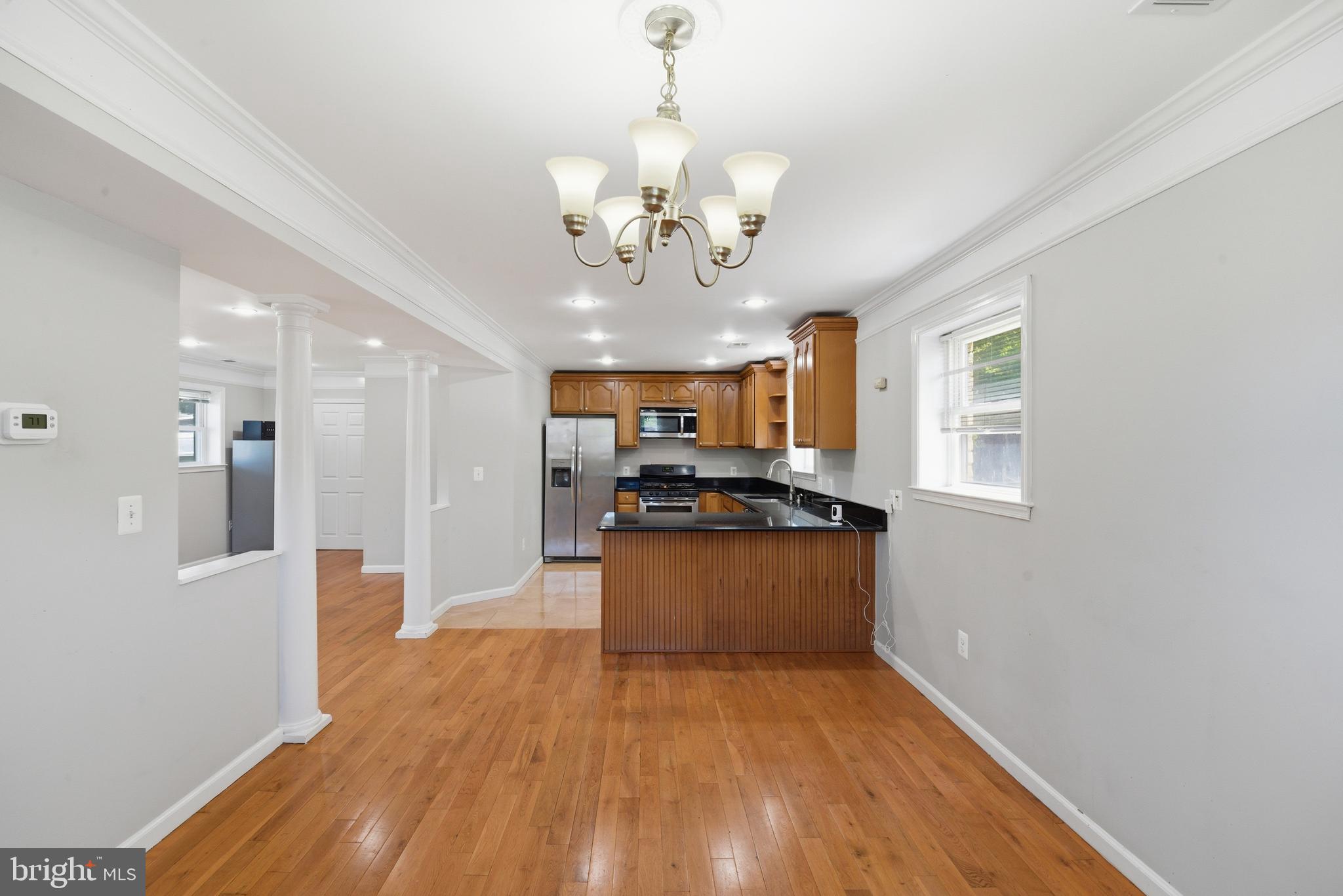 2507 Weisman Road Silver Spring, MD 20902 - Photo 17 of 41 Dining Area/Kitchen