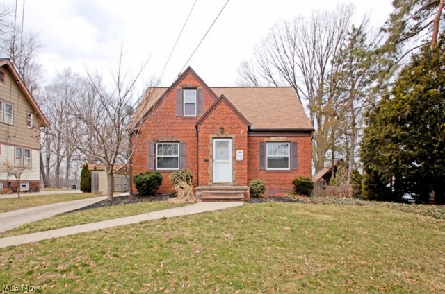 4056 Riveredge Road Cleveland, OH 44111 - Photo 1 of 25 Gallery Image 1