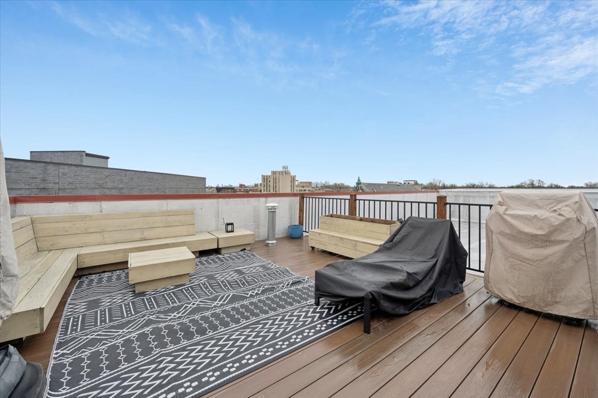 3518 West Wolfram Street, Unit 2 Chicago, IL 60618 - Photo 31 of 34