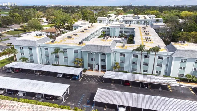 $199,000 | 1706 Belleair Forest Drive, Unit 336, Belleair, FL 33756