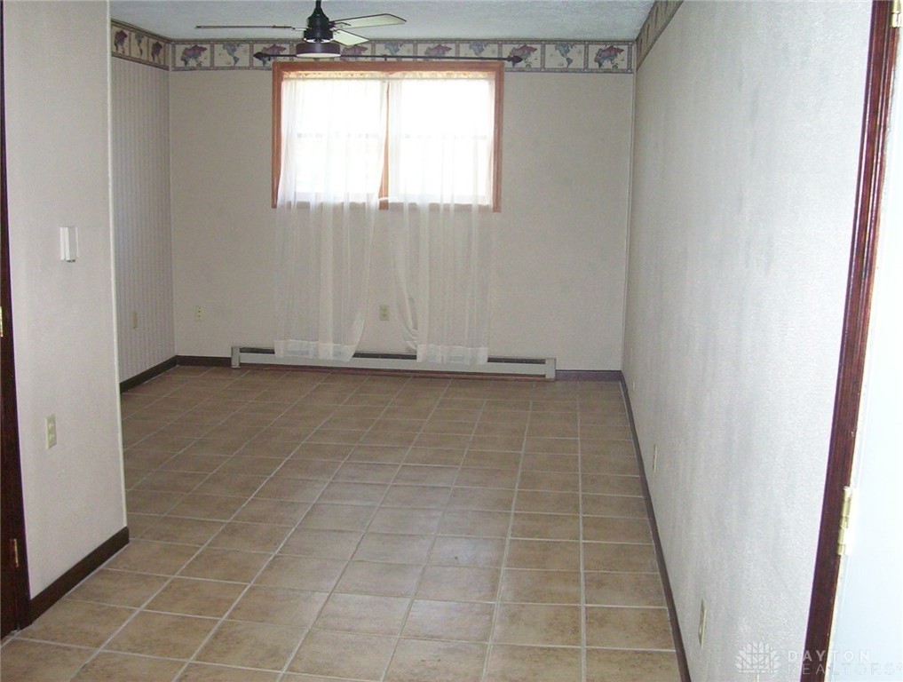 212 North Stringtown Road Xenia, OH 45385 - Photo 14 of 23 Gallery Image 14