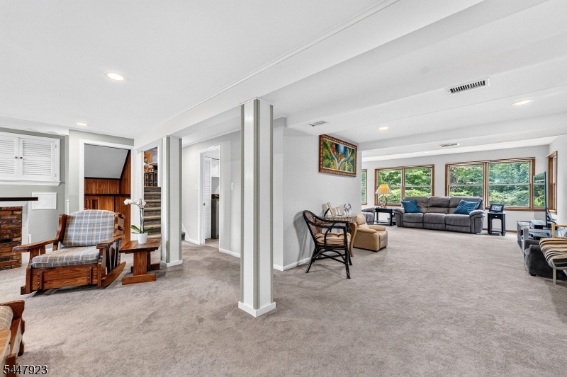 5 Grouse Road Hillsborough, NJ 08844 - Photo 14 of 37 Gallery Image 14