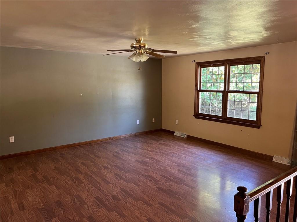 470 Donohoe Road Greensburg, PA 15601 - Photo 2 of 31