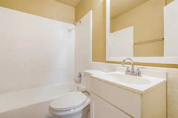 $1,580 | 701 East Mission Street, Crowley, TX 76036