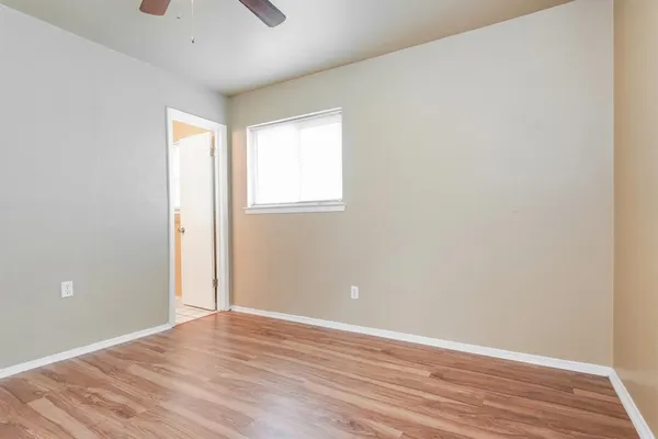 $1,580 | 701 East Mission Street, Crowley, TX 76036