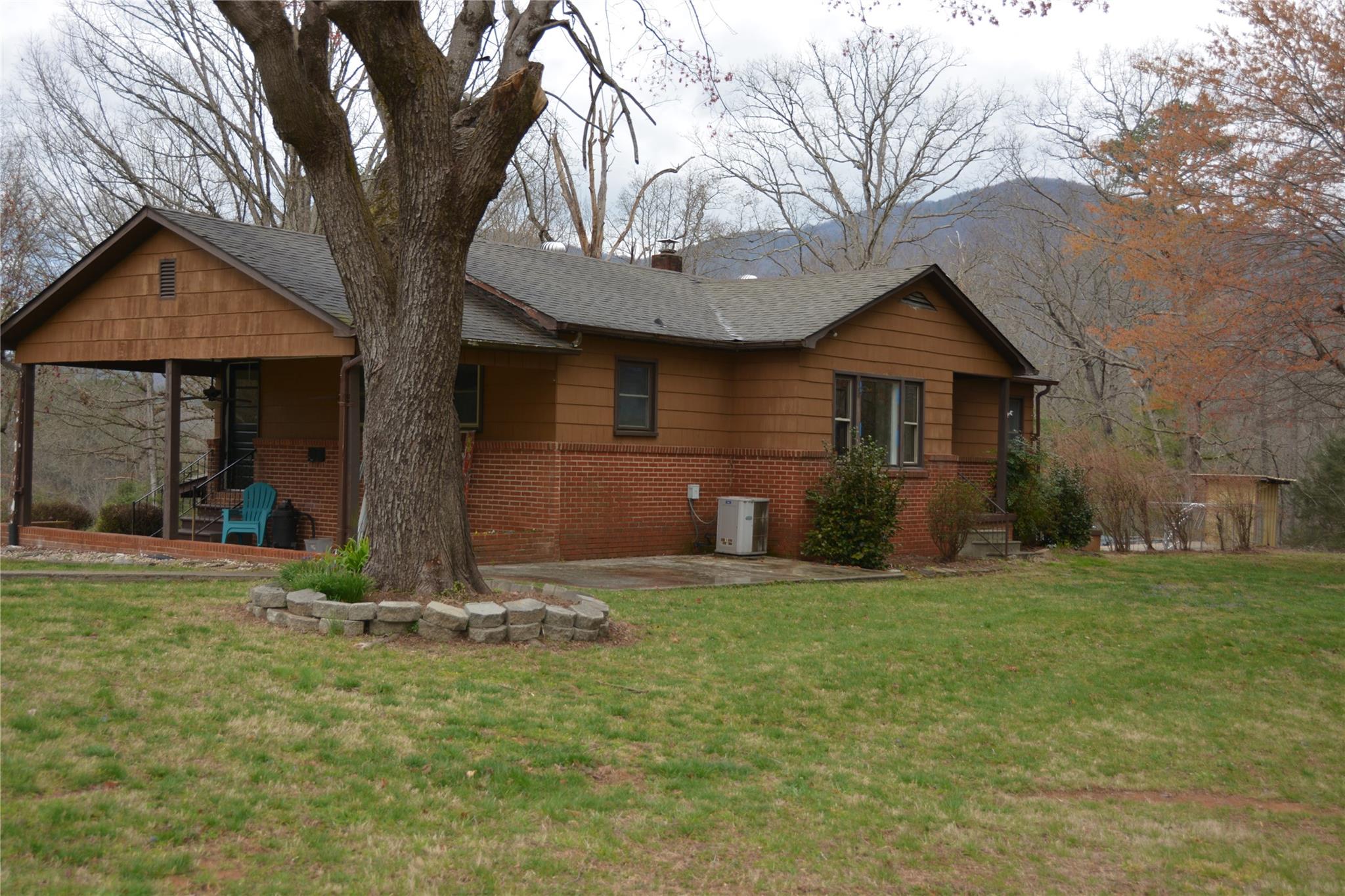 198 Shuford Road Marion, NC 28752 - Photo 1 of 19 Gallery Image 1