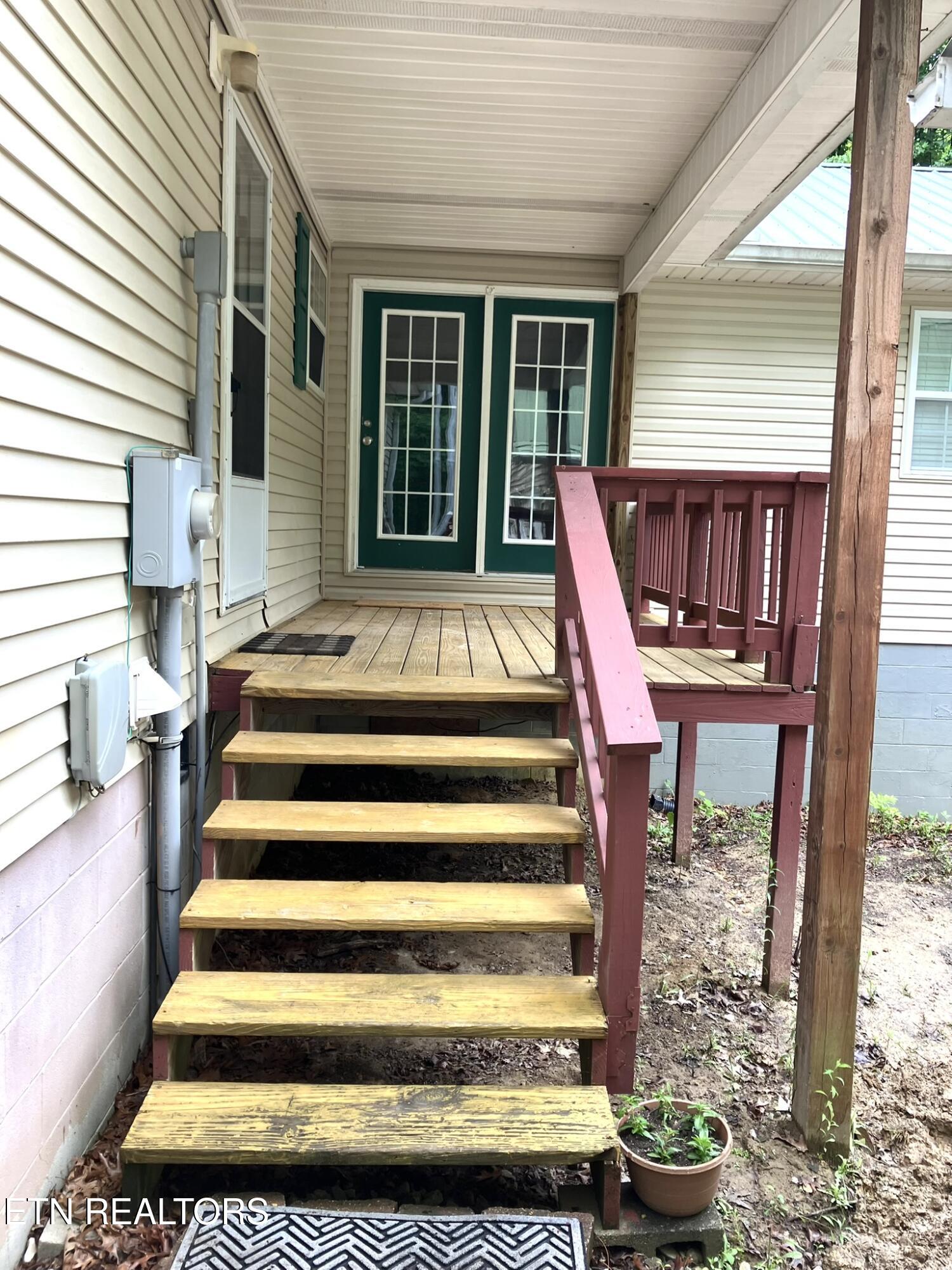 2712 Tinchtown Road Jamestown, TN 38556 - Photo 26 of 34 Back Porch