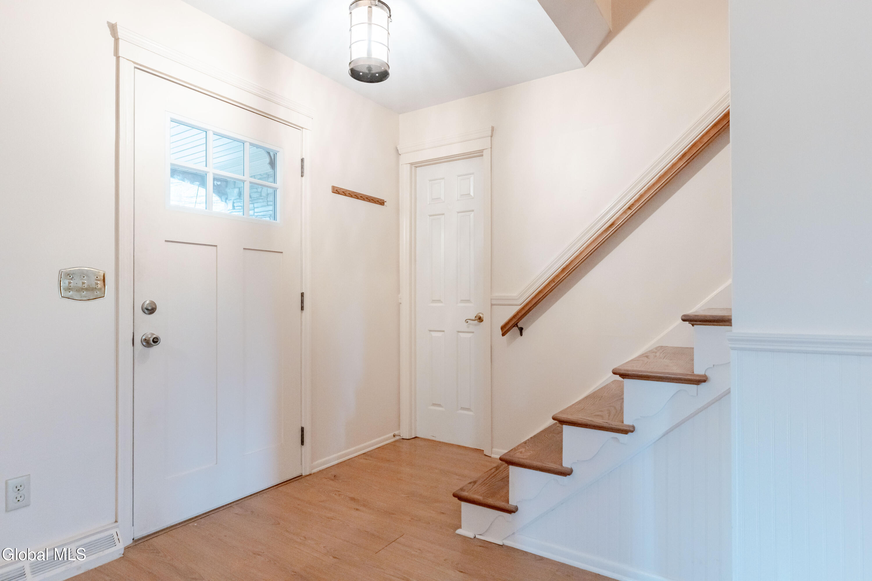 67 Pico Road Clifton Park, NY 12065 - Photo 7 of 64 Foyer