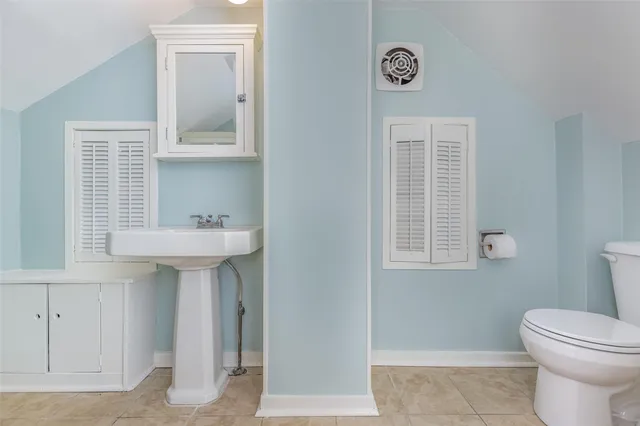 $485,000 | 571-575 Peninsula Boulevard, Cedarhurst, NY 11516