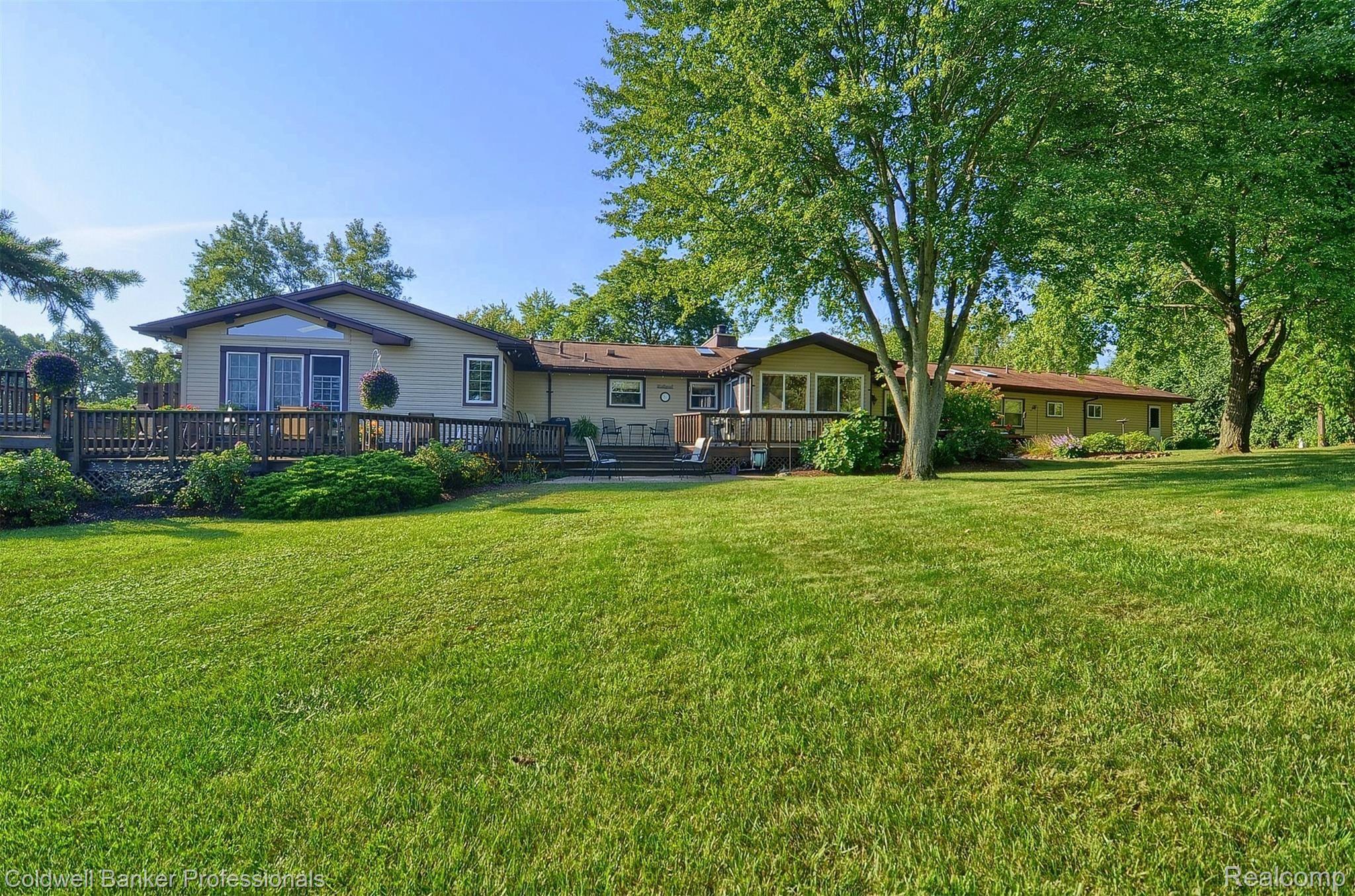 9503 Warren Road Plymouth, MI 48170 - Photo 49 of 58 49-Rear 3rd View.jpg