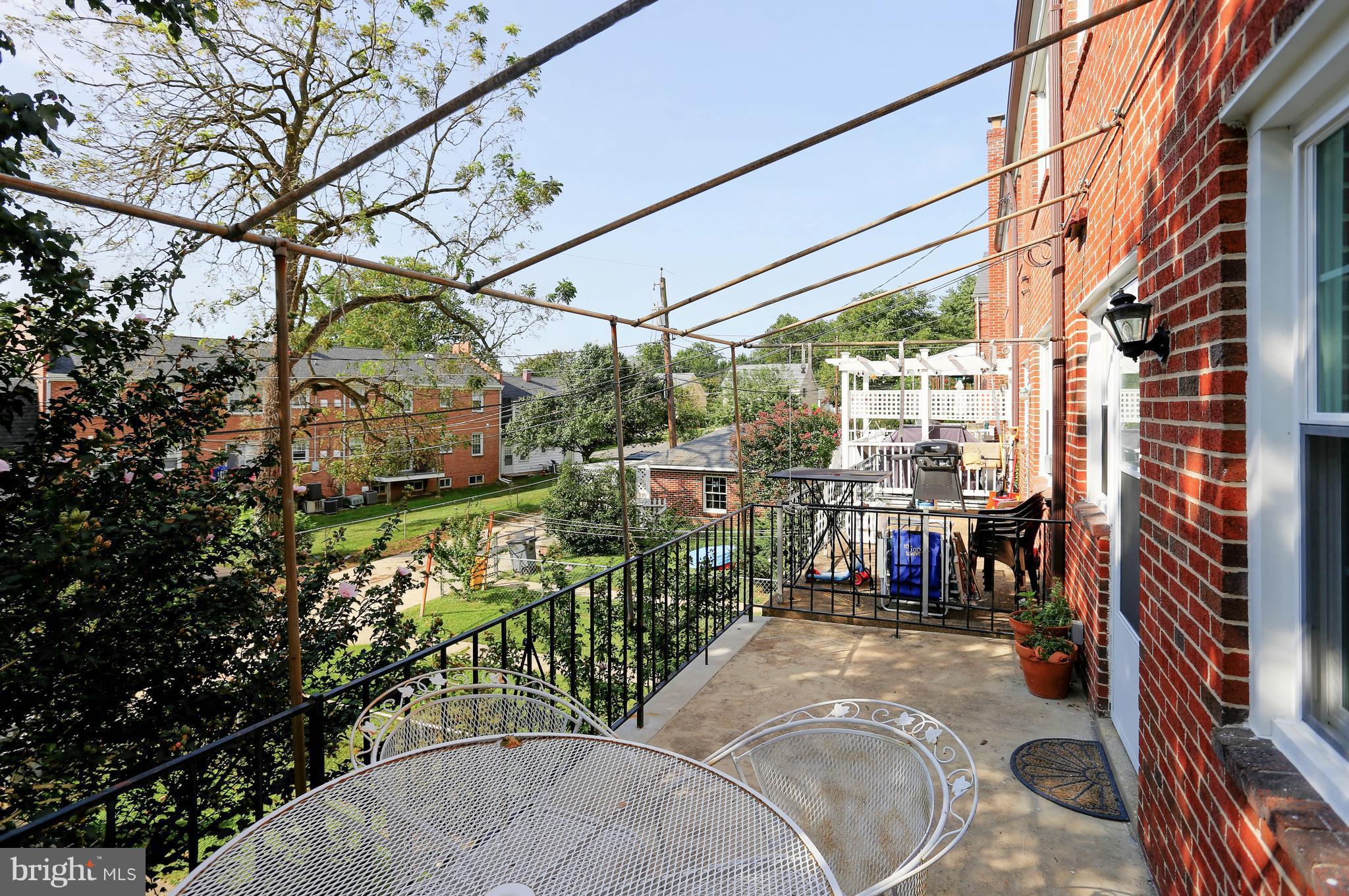 6139 Regent Park Road Baltimore, MD 21228 - Photo 18 of 27 Exterior (Rear)